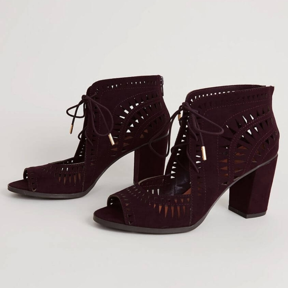 Buckle My Delicious Shoes Laser Cut Sandal
